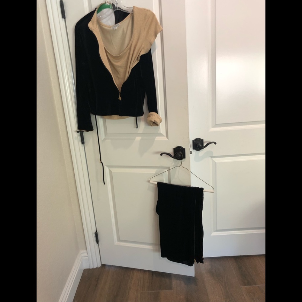 Gorgeous St John 3 Piece Velvet Outfit